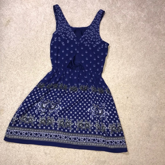 Pattern dress - Picture 2 of 2